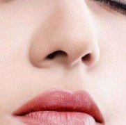 硅胶隆鼻取出能消肿吗？多久可以完全消肿呢？ width=