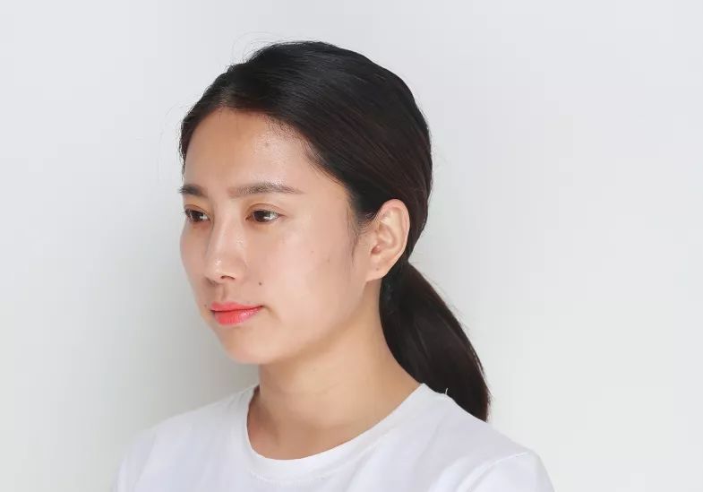 华美紫馨整形医院：47岁的ta整容190余次，只为变成明星！
