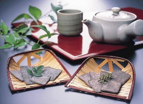 自制中草药减肥茶如何？这类“黑科技”不是人人适用~