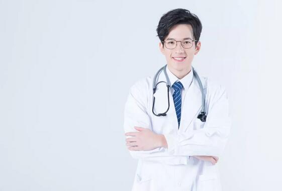 宽下颌角整形+鼻翼缩小对比图，来看看他们的改变~