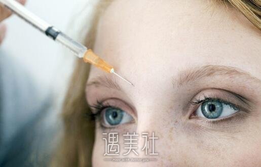 上海九院玻尿酸隆鼻多少钱?会比私立机构收费乡音吗?