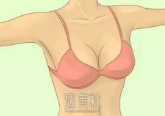 李发成自体脂肪隆胸多少钱？ width=
