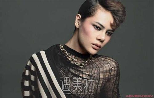 时诗整容前后