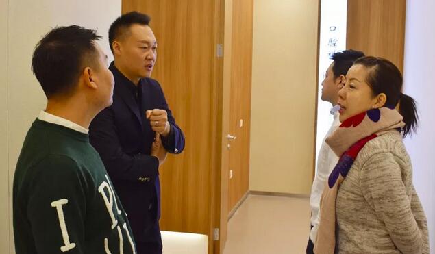 大咖来访|中国手游出海启航人和中国唱新闻******人到访维凯尔~