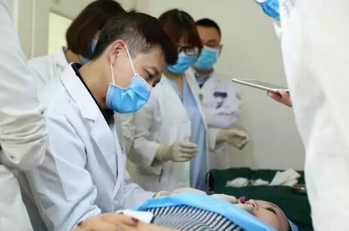 【伊美尔集团各专家：抗衰新趋势，两岸共“颜”讨，参与度很高！】