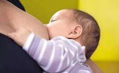 哺乳喂奶之后乳房下垂怎么办？刘建波假体隆胸立马安排！ width=