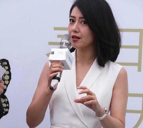 高圆圆出道约20多年和赵又廷相差5岁,两人结婚以来,她的肚子一直是