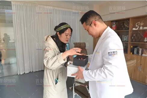 唇腭裂整形后的她，成为美到打破次元壁的女生！