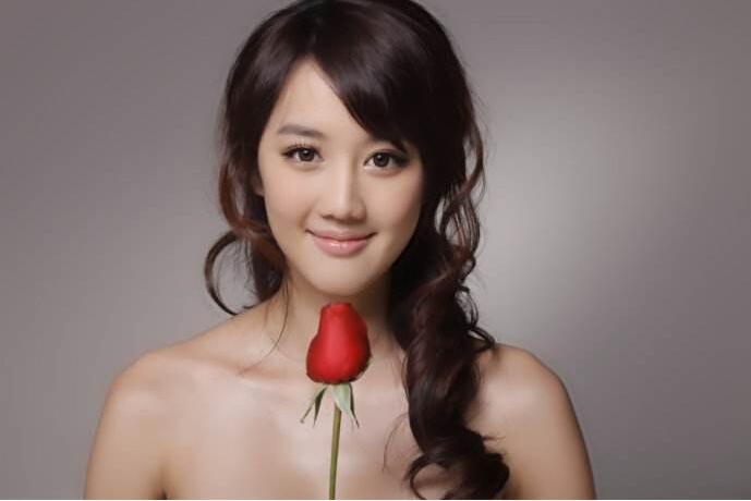 文梦洋整容前后反差如此之大，她到底整了那些部位?