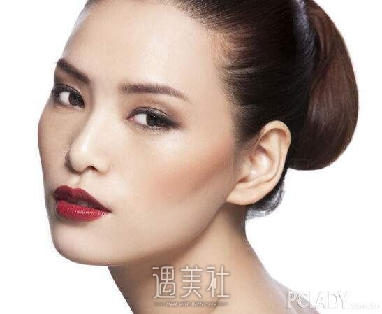 北京耳软骨隆鼻尖费用大概多少钱?我姐让我问下!
