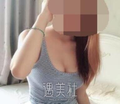 李朕,脂肪丰胸