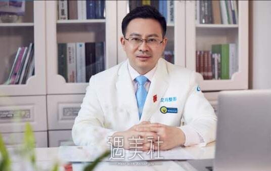 丁小邦医生取不明注射物多少钱?据说价格不菲?