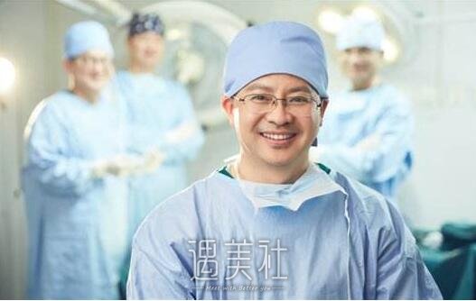 丁小邦医生取不明注射物多少钱?据说价格不菲?
