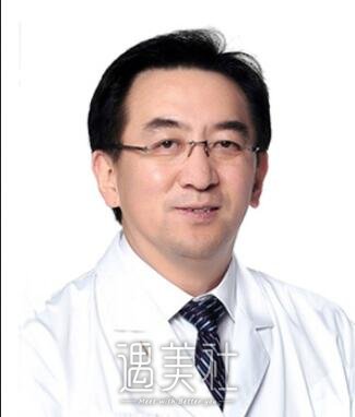 李信奎,隆鼻