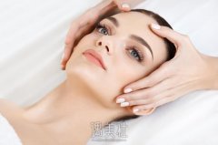 脸部整容八宗“较” 邂逅较美的脸庞 width=