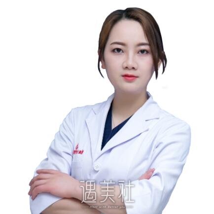 李婧君 width=