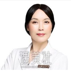 黄玲华 width=