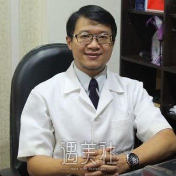 黄仲立 width=