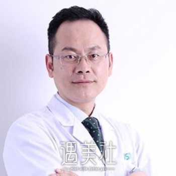 李如杰 width=