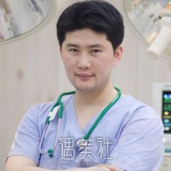 邹琪 width=