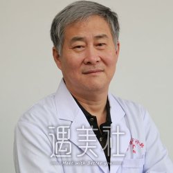 李揆润 width=
