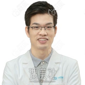 李明达 width=