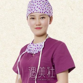 吴珊珊 width=