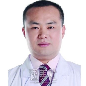胡凯 width=
