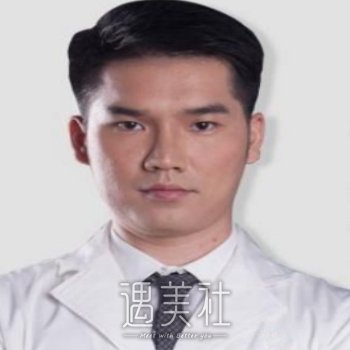 李成龙 width=