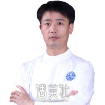 王中杰 width=