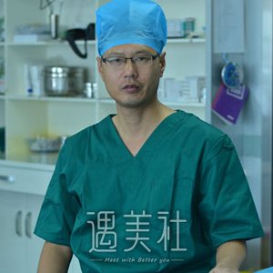 熊相旗 width=