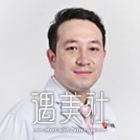 艾克拜尔 width=