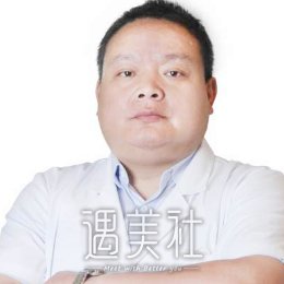何斌 width=