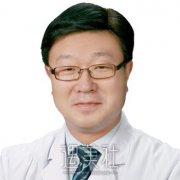 崔启荣 width=