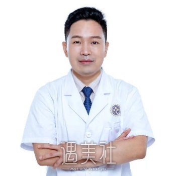 李成 width=