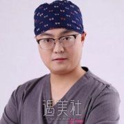 刘黎阳 width=