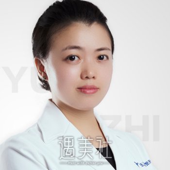 何芳