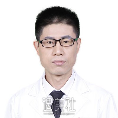 黄军伟 width=