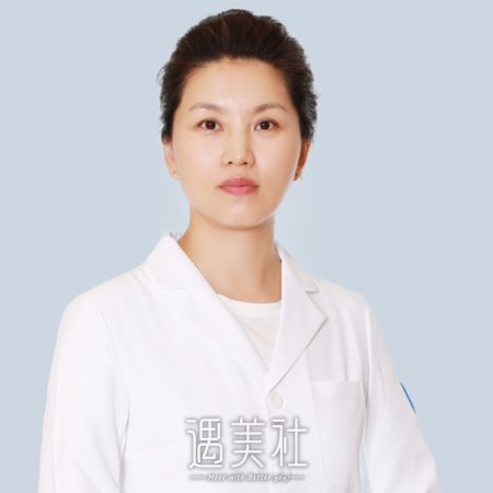 王冰 width=