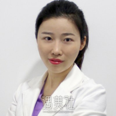 汪琴 width=