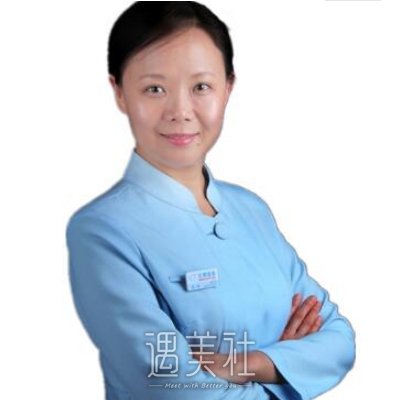 易炜 width=