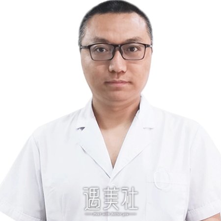 王利勤 width=