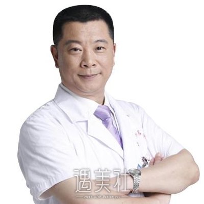 刘鸿 width=