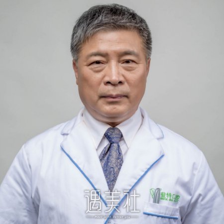 龙学辉 width=