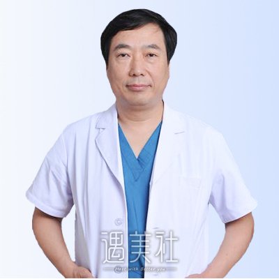 卢丙仑 width=