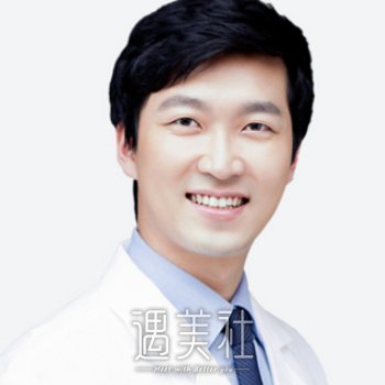 李炫直 width=