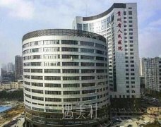 贵州省人民医院可以隆胸吗?多少钱？医生介绍+案例 width=