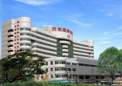西安市中心医院卢丙仑医生怎么样？面部吸脂案例案例分享 width=
