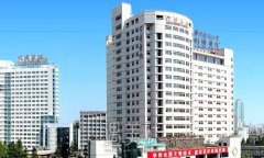 武汉曹玮医生割双眼皮多少钱？2022价格表及案例分享 width=