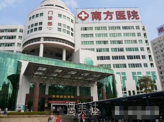 南方医院冯传波隆胸怎么样？2022体验案例展示 width=